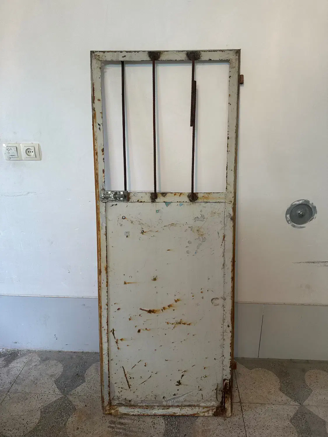 درب آهنی|مصالح و تجهیزات ساختمان|فسا, |دیوار