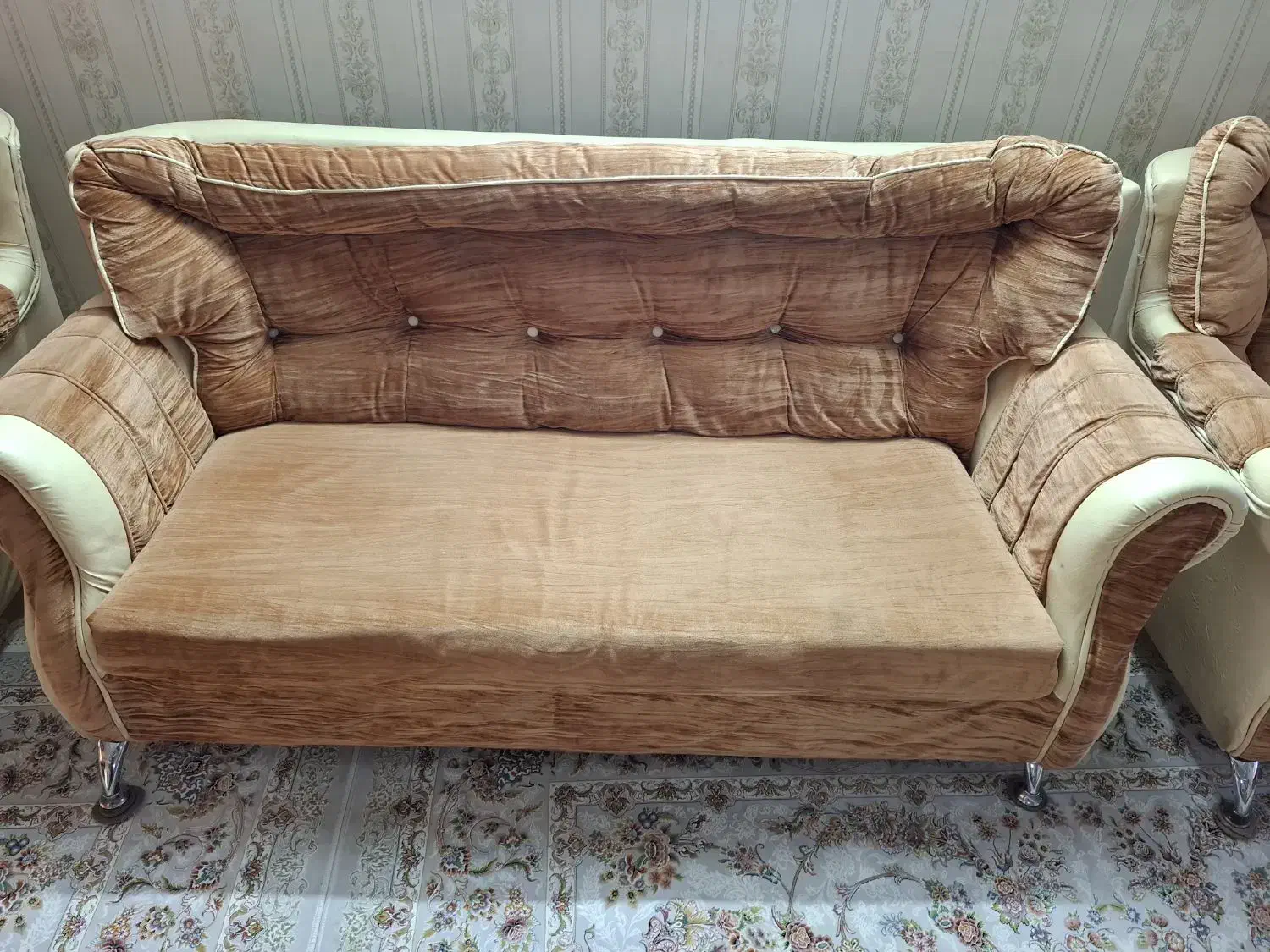 مبل راحتی ۷ نفره|مبلمان خانگی و میز عسلی|رباط‌کریم, رباط‌کریم|دیوار