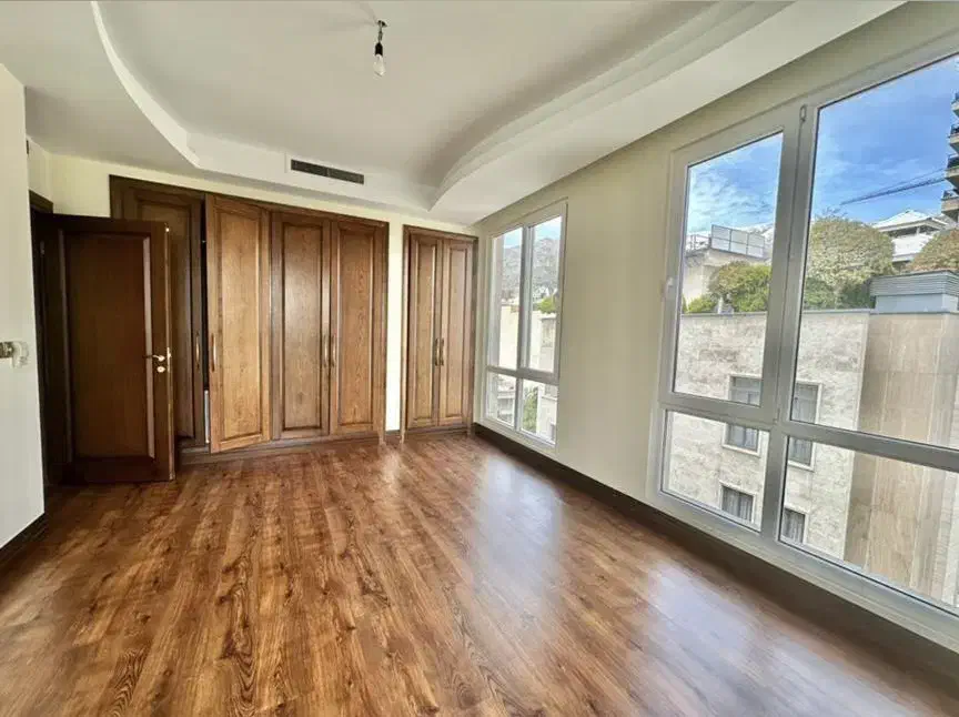 ۲۴۰ متر ۳ خواب فرشته نور ویو عالی