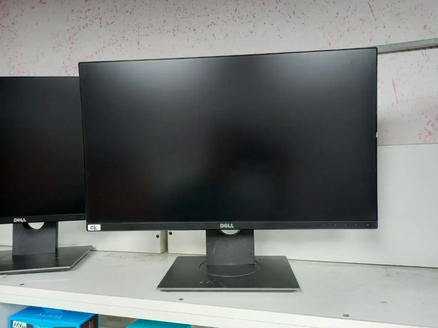 مانیتور ۲۴ اینچ Dell ، پورت HDMI ، فرم لس|قطعات و لوازم جانبی رایانه|قزوین, |دیوار