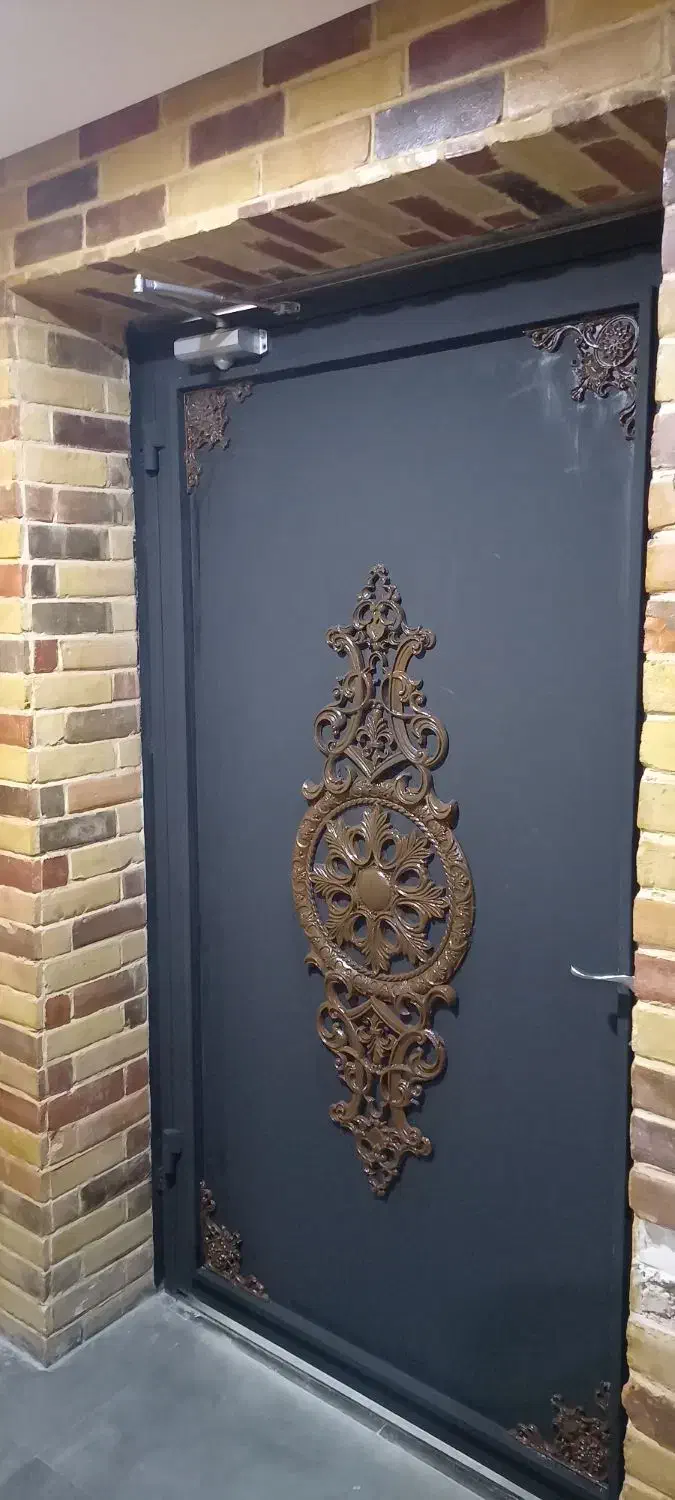 برقکار ساختمان  نصب آرام بند. مجری چاه ارت همبندی|خدمات پیشه و مهارت|شیراز, پودنک|دیوار