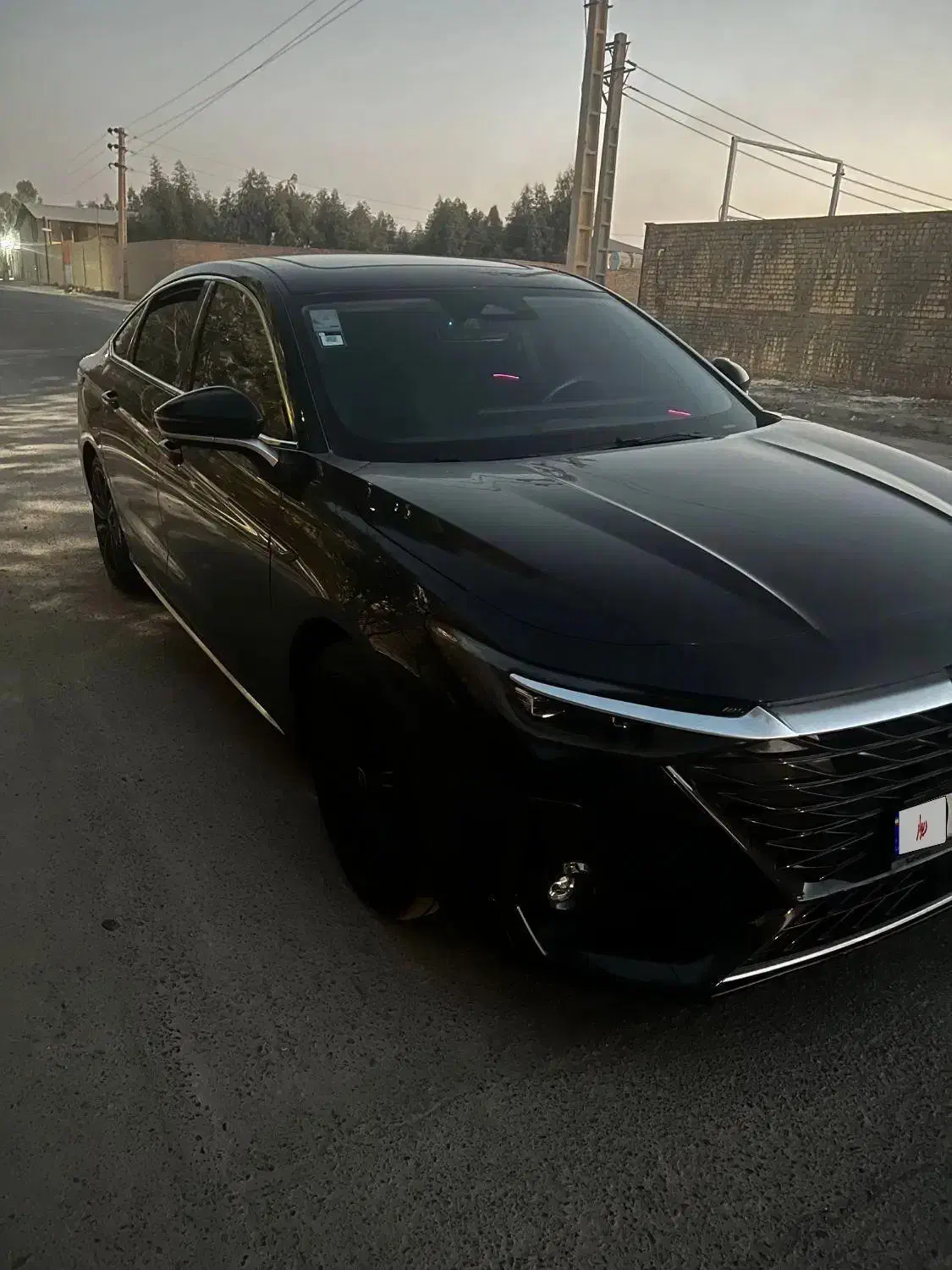 آریزو ۸ ۴۰۳ در حد|خودرو سواری و وانت|قم, کوه سفید|دیوار