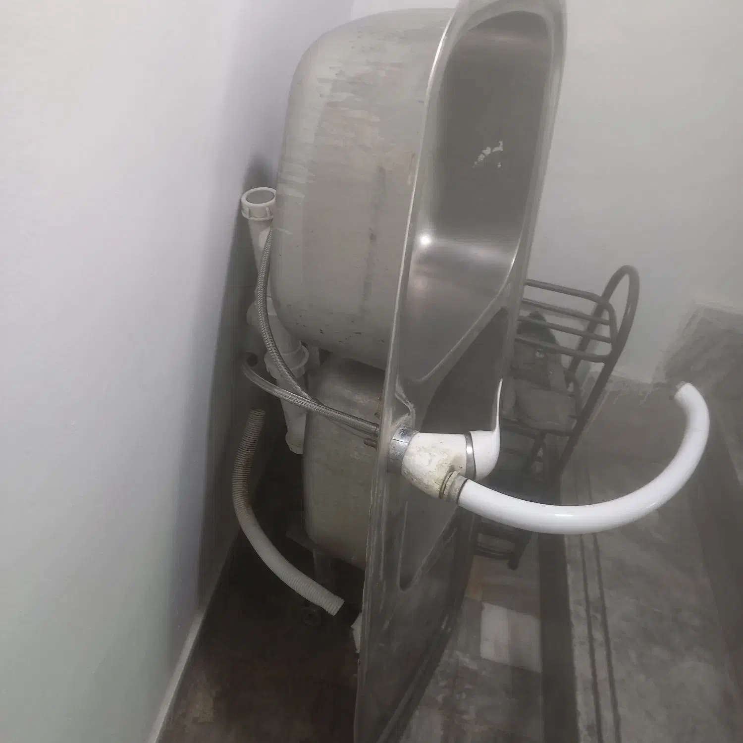 سینک تو کار اخوان باشیر و تمام اتصالاتش|مصالح و تجهیزات ساختمان|تهران, مسعودیه|دیوار