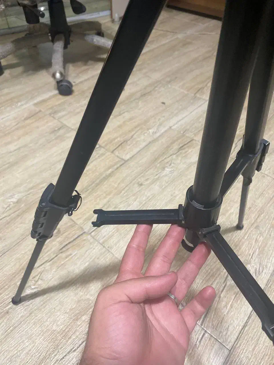 سه پایه عکاسی|دوربین عکاسی و فیلم‌برداری|رشت, کوی جام جم|دیوار