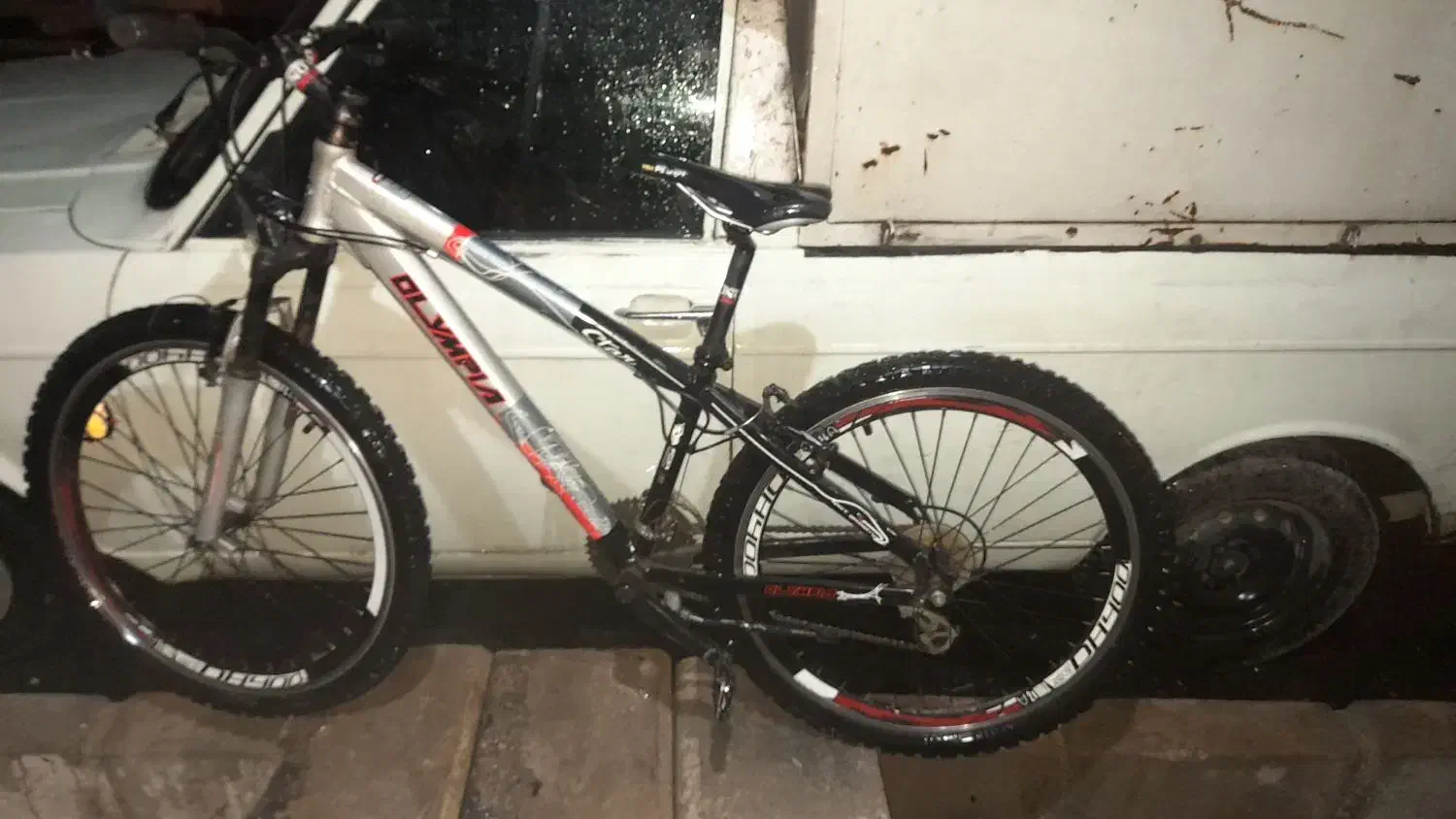 دوچرخه ۲۶ آلومینیومی|دوچرخه، اسکیت، اسکوتر|رباط‌کریم, کیکاور|دیوار