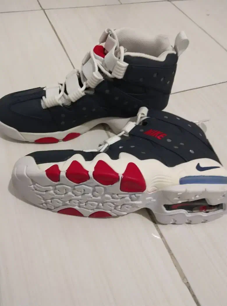 کتونی نایکی ۴۳|کیف، کفش، کمربند|صفادشت, |دیوار