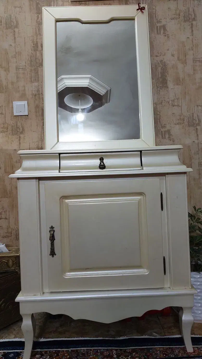 آینه کنسول چوبی|بوفه، ویترین، کنسول|مشهد, کوی المهدی|دیوار