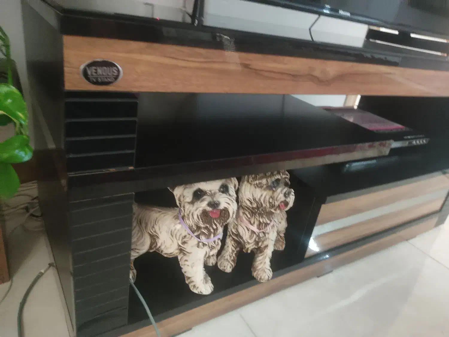 میز تلوزیون|میز تلویزیون|کومله, |دیوار