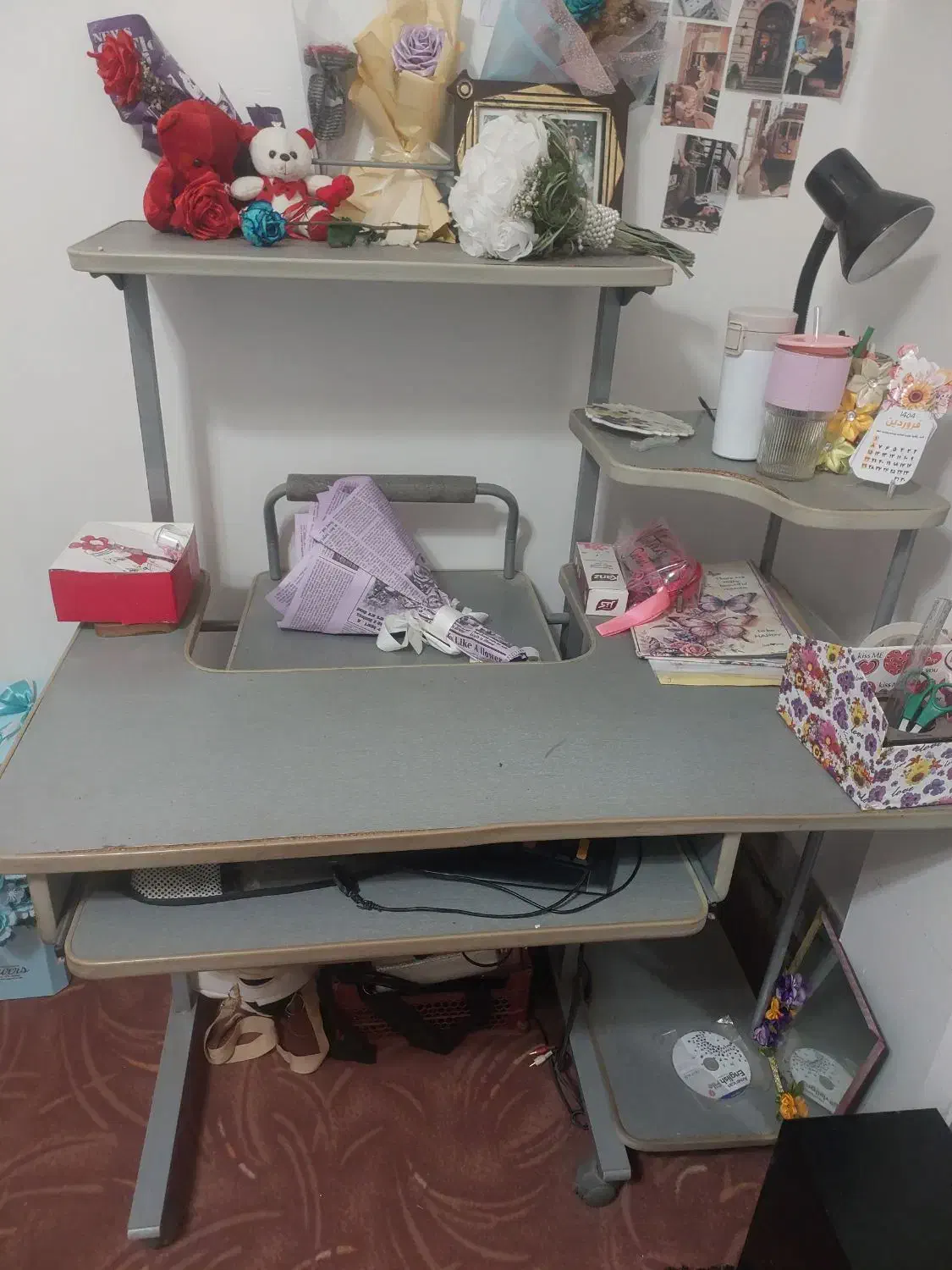 میز کامپیوتر سالم بزرگ وجادار|میز تحریر و کامپیوتر|ملایر, |دیوار