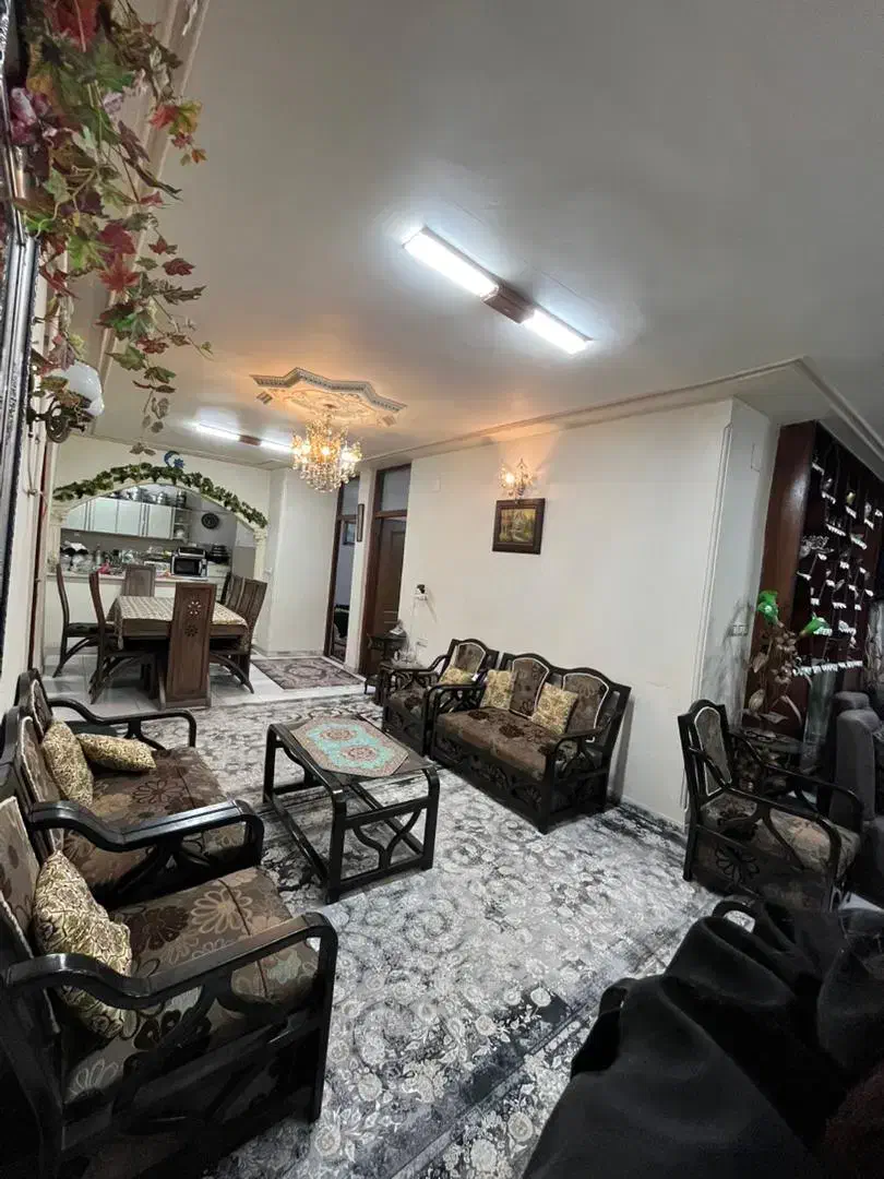 فروش اپارتمان سندار تک واحدی سه خوابه سبزمیدان|فروش آپارتمان|رشت, چله خانه|دیوار