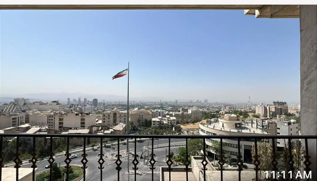 ولنجک ۱۳۵مترپنت هاوس فول ۲خ ویو ابدی۳جهت