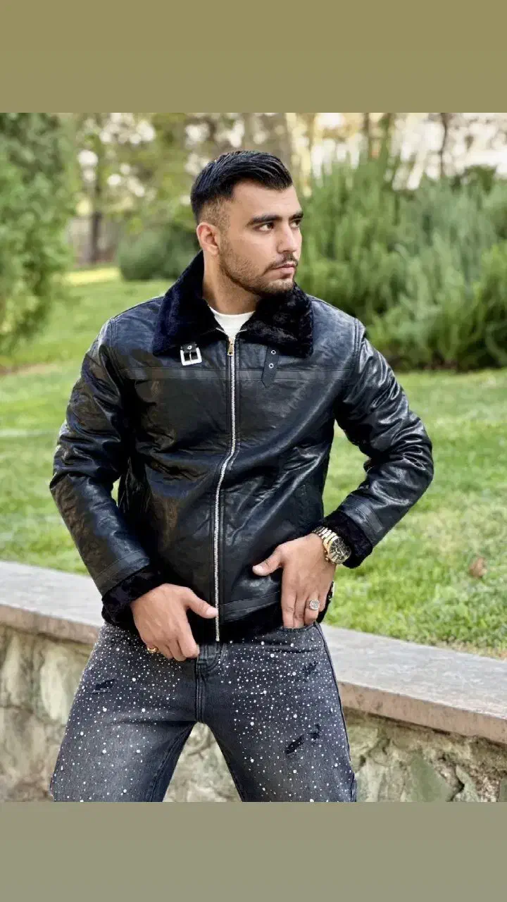 چرم بوفالو|لباس|مشهد, شهید قربانی|دیوار