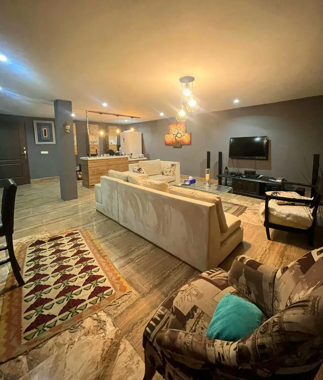 ۷۰ متر مبله دروس محسنیان /نزدیک دانشگاه/قابل تبدیل