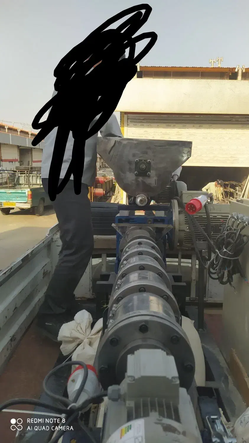 اکسترودر غذا ماهی کارگاهی|ماشینآلات صنعتی|بروجن, |دیوار