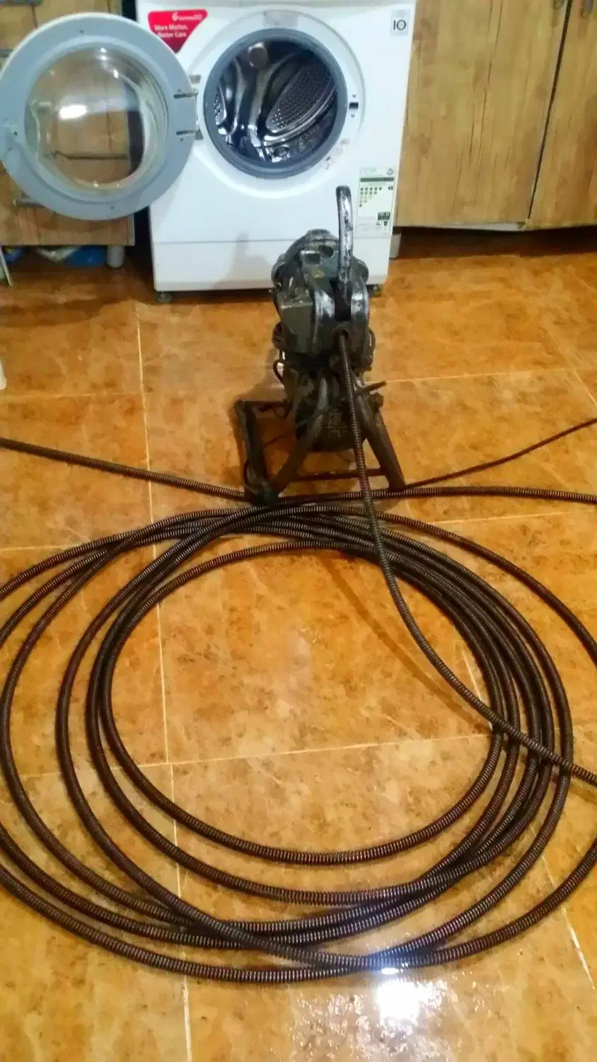 لوله بازکنی چاه بازکن فنربرقی شبانه روزی باز کن|خدمات پیشه و مهارت|شیراز, میانرود|دیوار