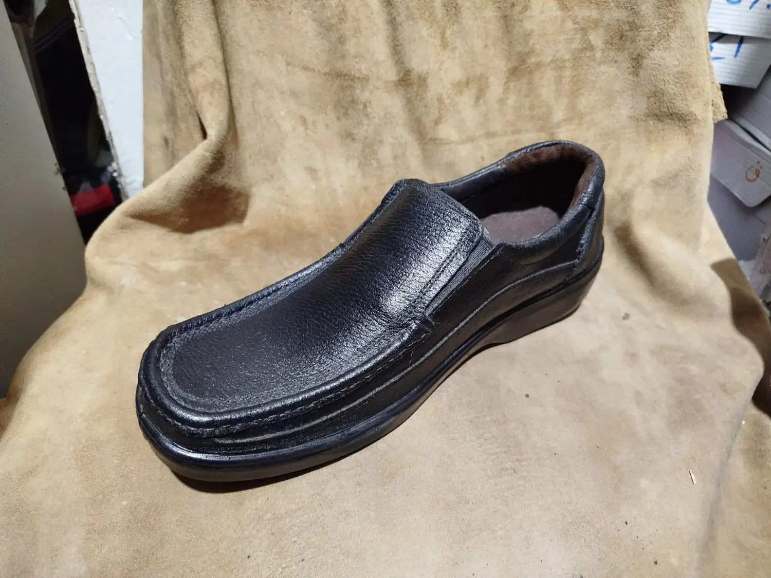 کفش فانتوک چرم گاوی 40تا44هست|کیف، کفش، کمربند|تبریز, |دیوار