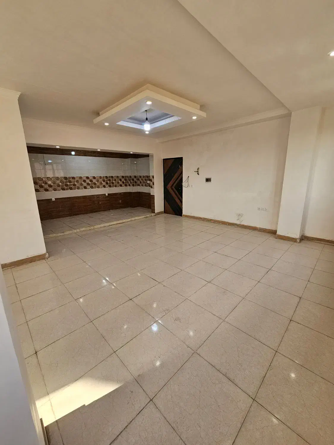 واحد۹۵متری کلید نخورده نبش خاکوئی|فروش آپارتمان|نسیم‌شهر, |دیوار