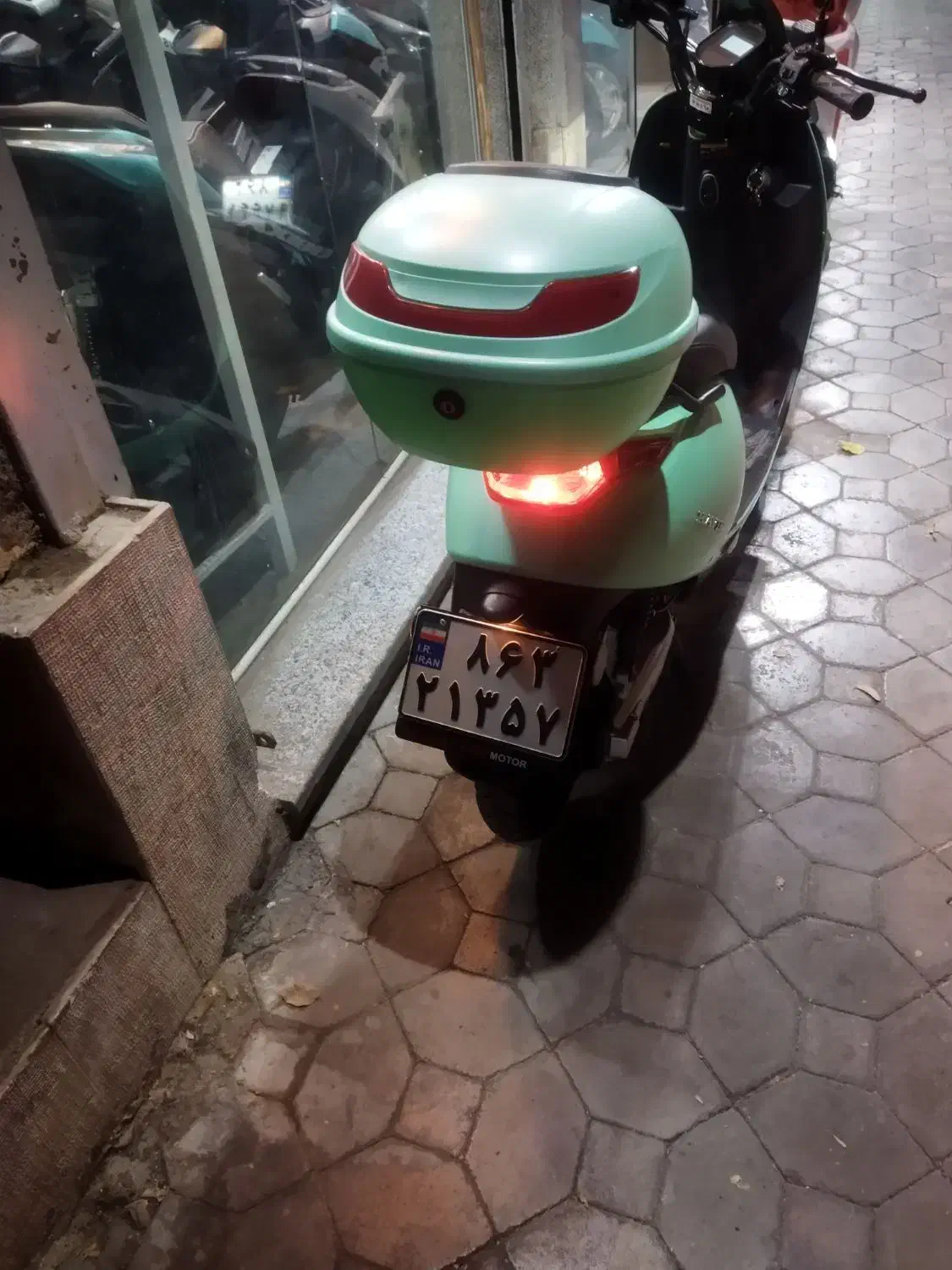موتور برقی 1800کویر کم کار زیر قیمت|موتورسیکلت|اصفهان, مهرآباد|دیوار