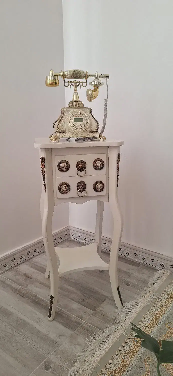 میزتلفن|میز تلفن|اقبالیه, |دیوار