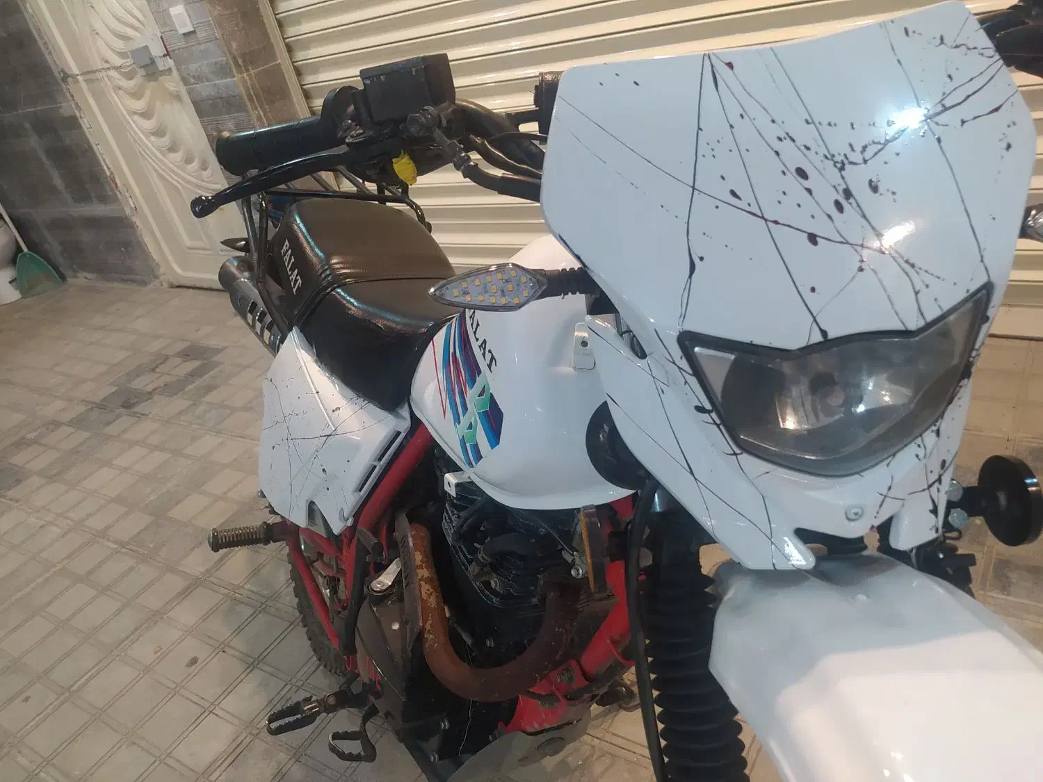 فروش فوری فلات 200 مدل 95 در حد صفر|موتورسیکلت|گرگان, |دیوار