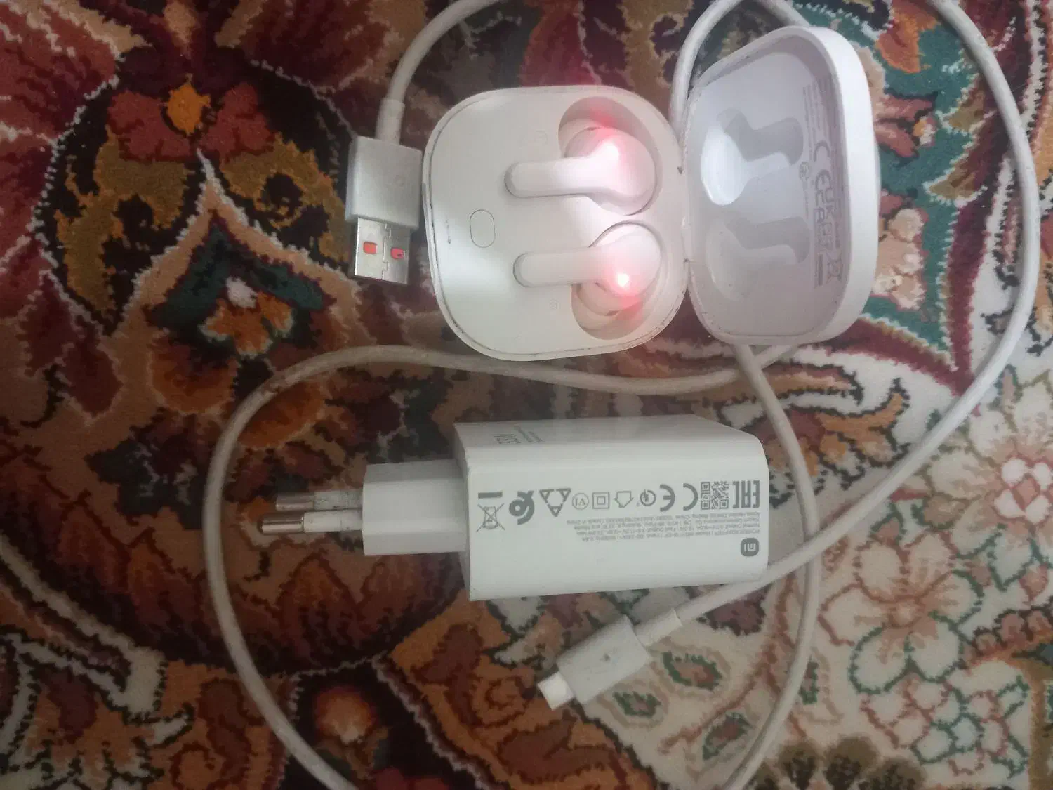 یک عدد شارژر اصل تاپسی ارپاد|لوازم جانبی موبایل و تبلت|زاهدان, |دیوار