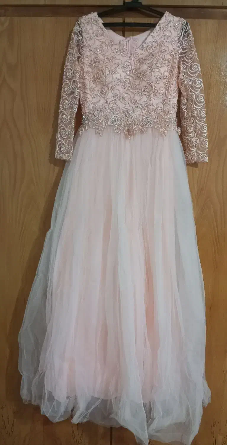 لباس مجلسی|لباس|فولادشهر, C8|دیوار