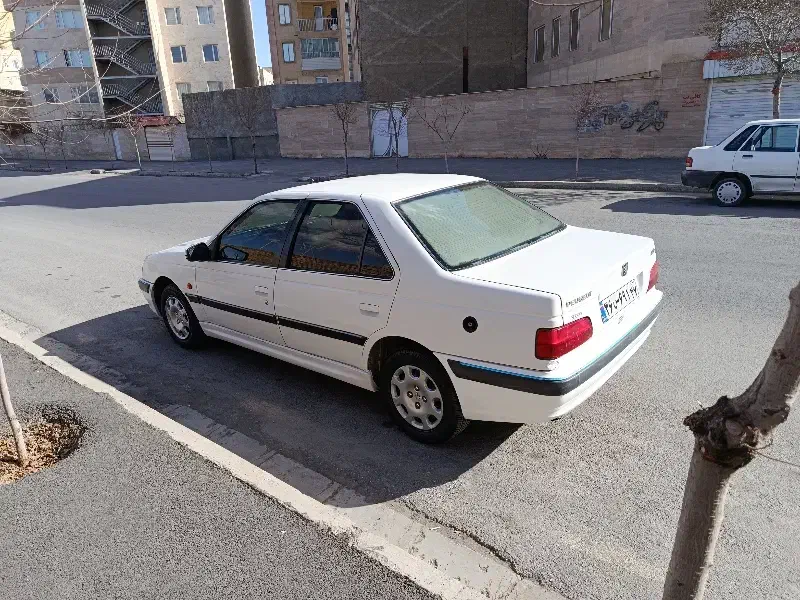 پارس سفید|خودرو سواری و وانت|اراک, |دیوار