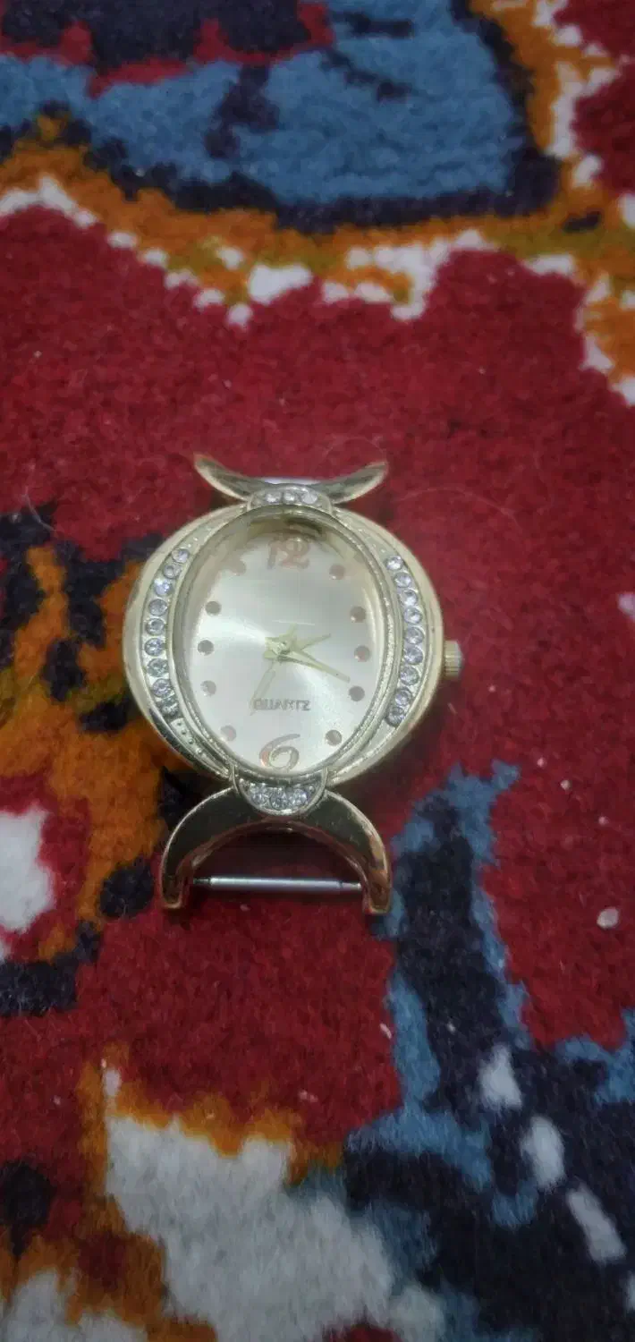 ساعت|ساعت|ملایر, |دیوار