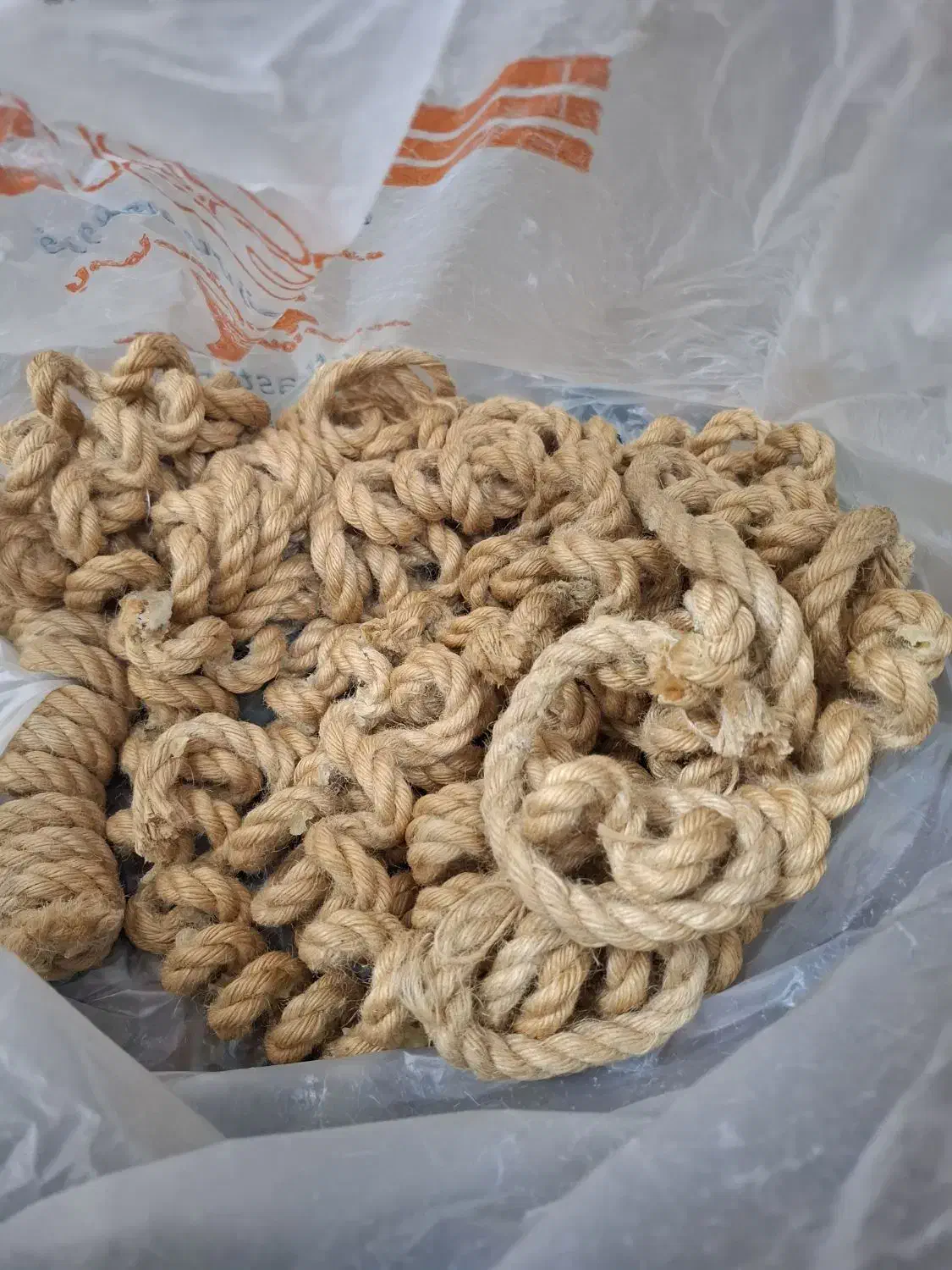 نخ رافیا|لوازم خیاطی و بافتنی|مشهد, یاس|دیوار