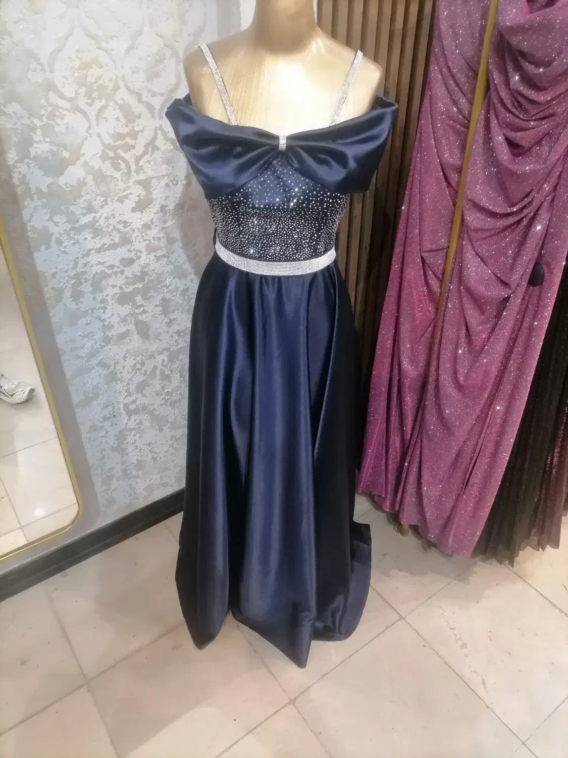 مزون لباس مجلسی برلن|لباس|نیشابور, عدالت|دیوار