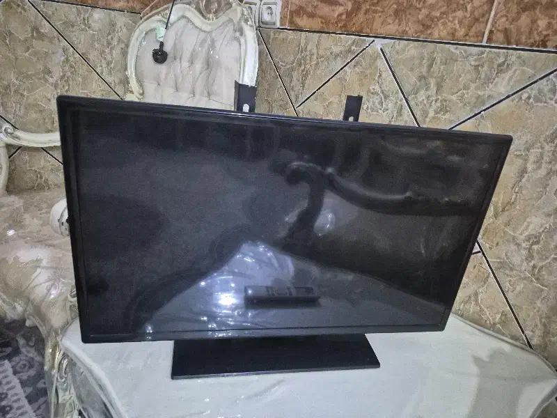 دوعددال سی دی 32اینج سامسونگ وال جی|تلویزیون و پروژکتور|کهنوج, |دیوار