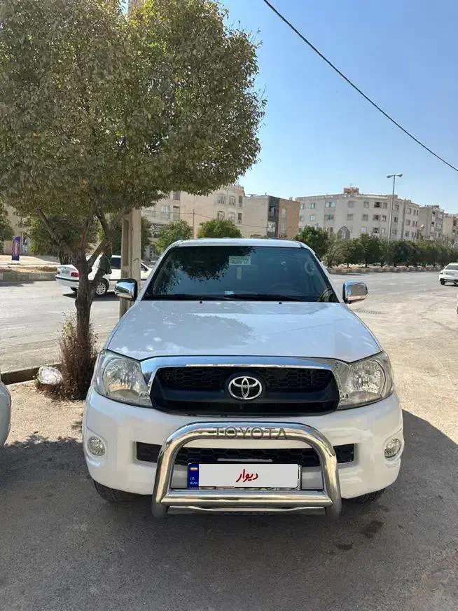 تویوتا هایلوکس ۲۰۱۱ درجه ۱|خودرو سواری و وانت|شیراز, ترمینال باربری|دیوار