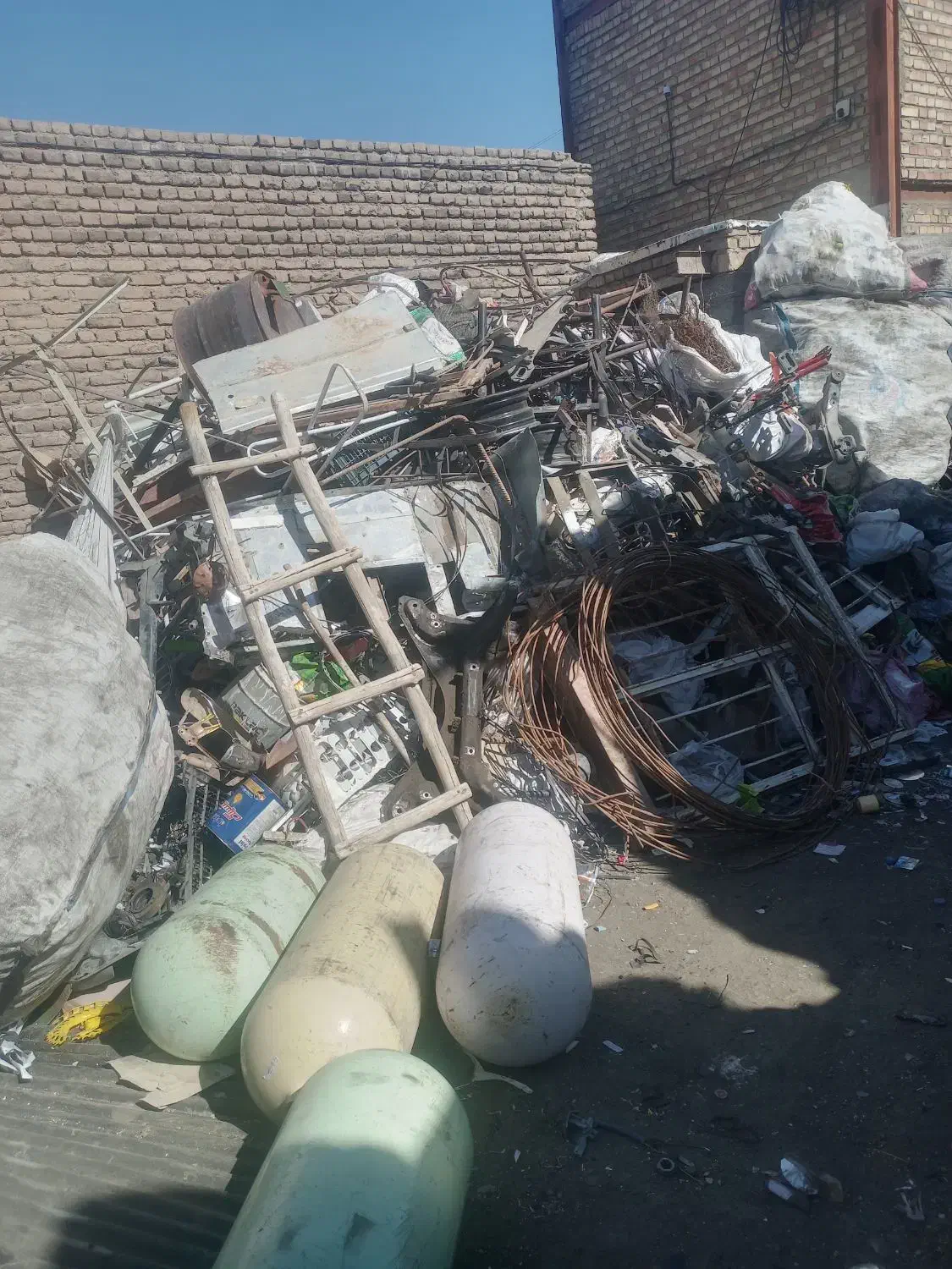 خریدار ضایعات آهن پلاستیک کارتن...|خدمات پیشه و مهارت|سلماس, |دیوار