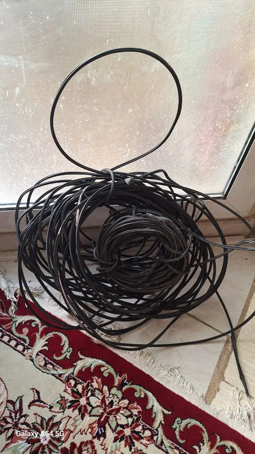 سیم تلفن مخابرات|تلفن رومیزی|شیراز, ریشمک|دیوار