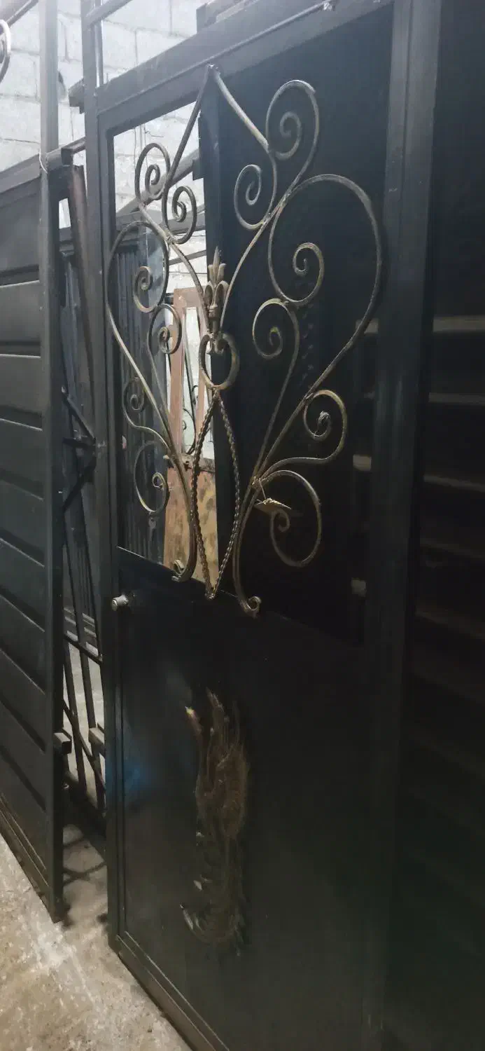 در نفرو صنایع سنگین و سبک|مصالح و تجهیزات ساختمان|رشت, گلباغ نماز|دیوار