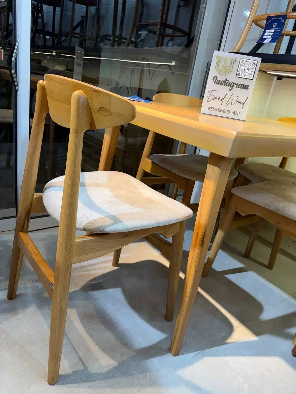 ناهارخوری وان فروشگاه عماد|میز و صندلی غذاخوری|یزد, |دیوار