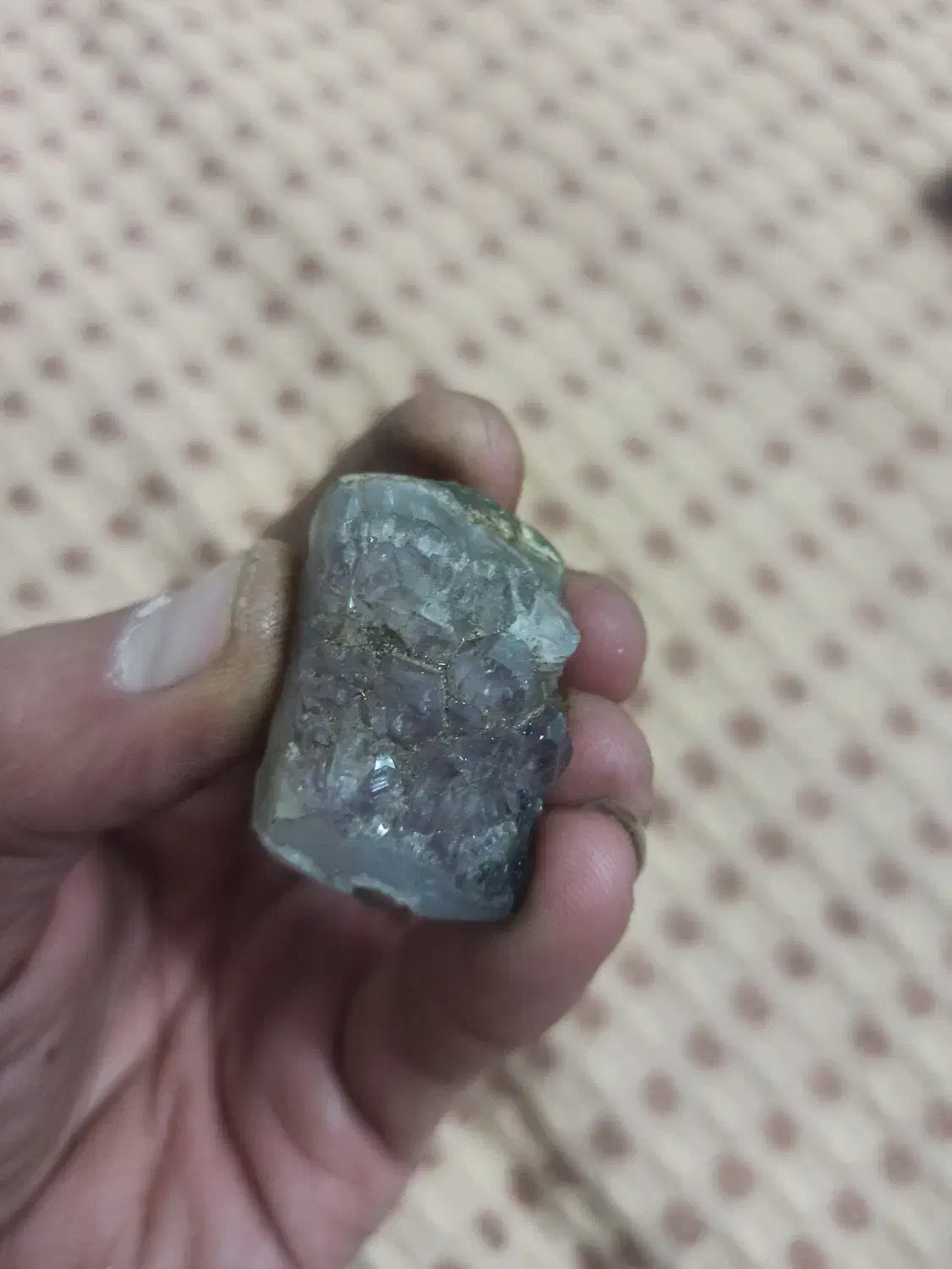 سنگ آمیتیس و سکه قدیمی|کلکسیون سکه، تمبر، اسکناس|کاشان, گبرها|دیوار