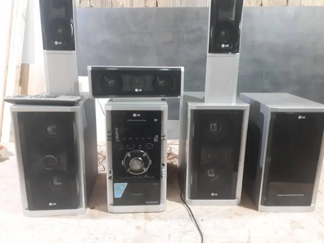 ضبط و باند ال جی|سیستم صوتی خانگی|شیراز, شهرک فرزانگان|دیوار