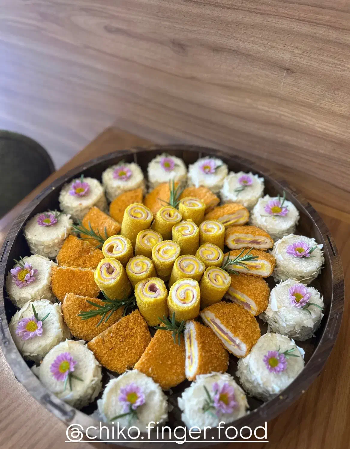 فینگرفود چیکو|خدمات پذیرایی، مراسم|نیشابور, دارایی|دیوار