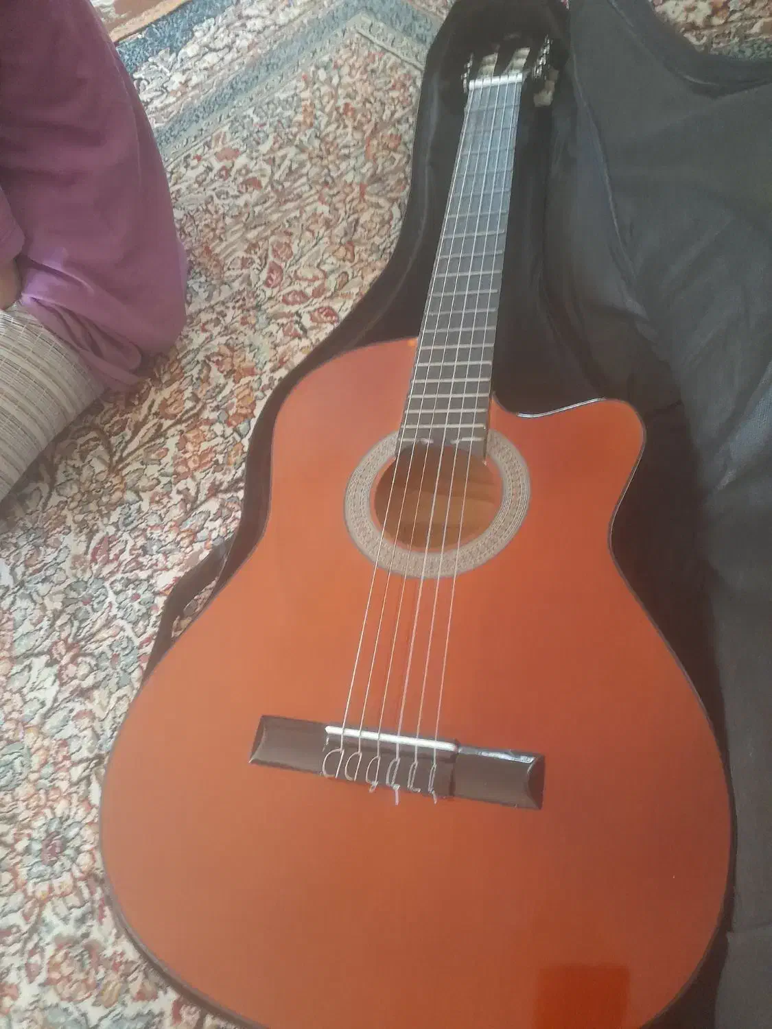 گیتار|گیتار، بیس، امپلیفایر|الیگودرز, |دیوار