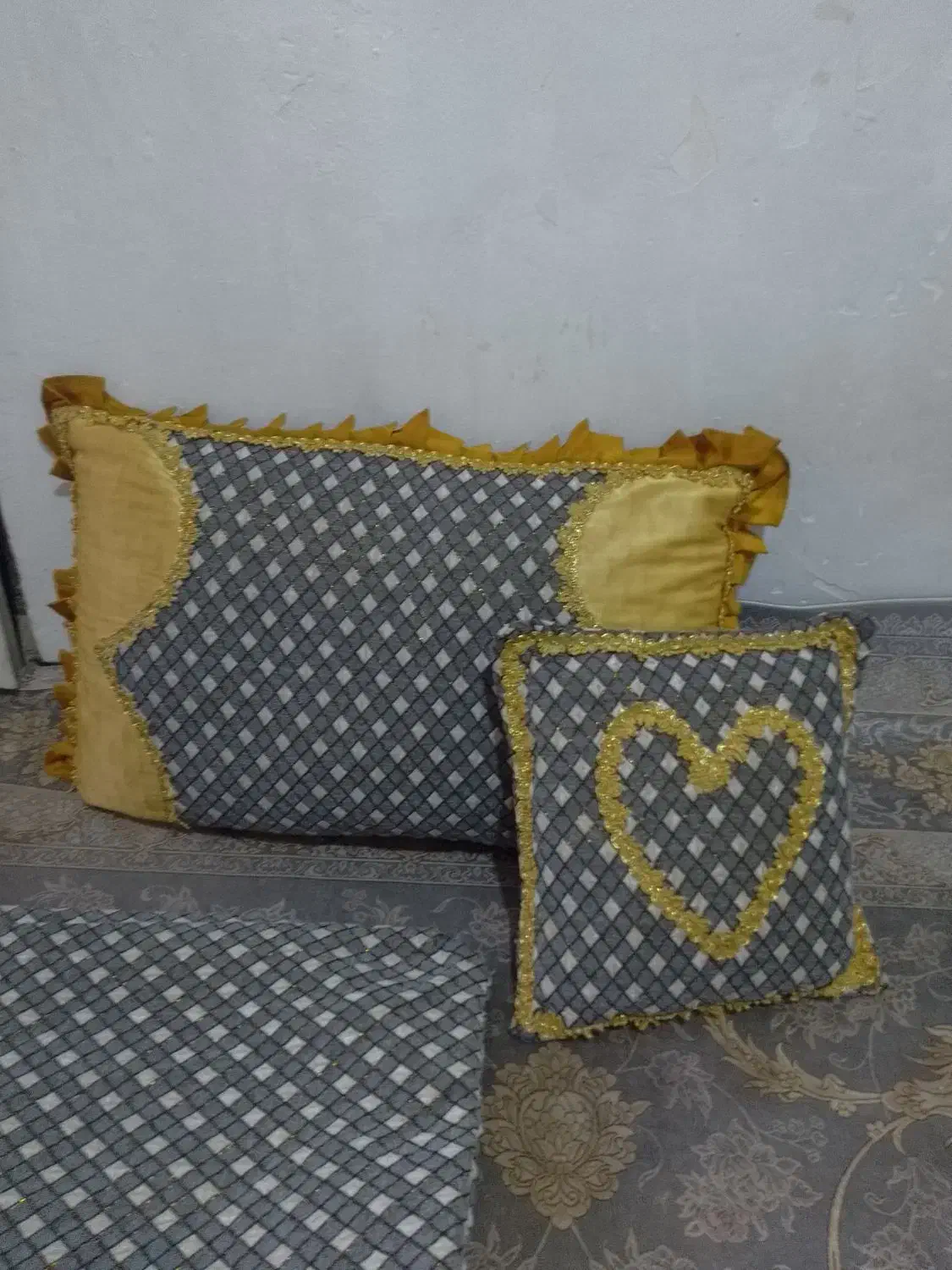 رو موتکا|پشتی|قزوین, |دیوار