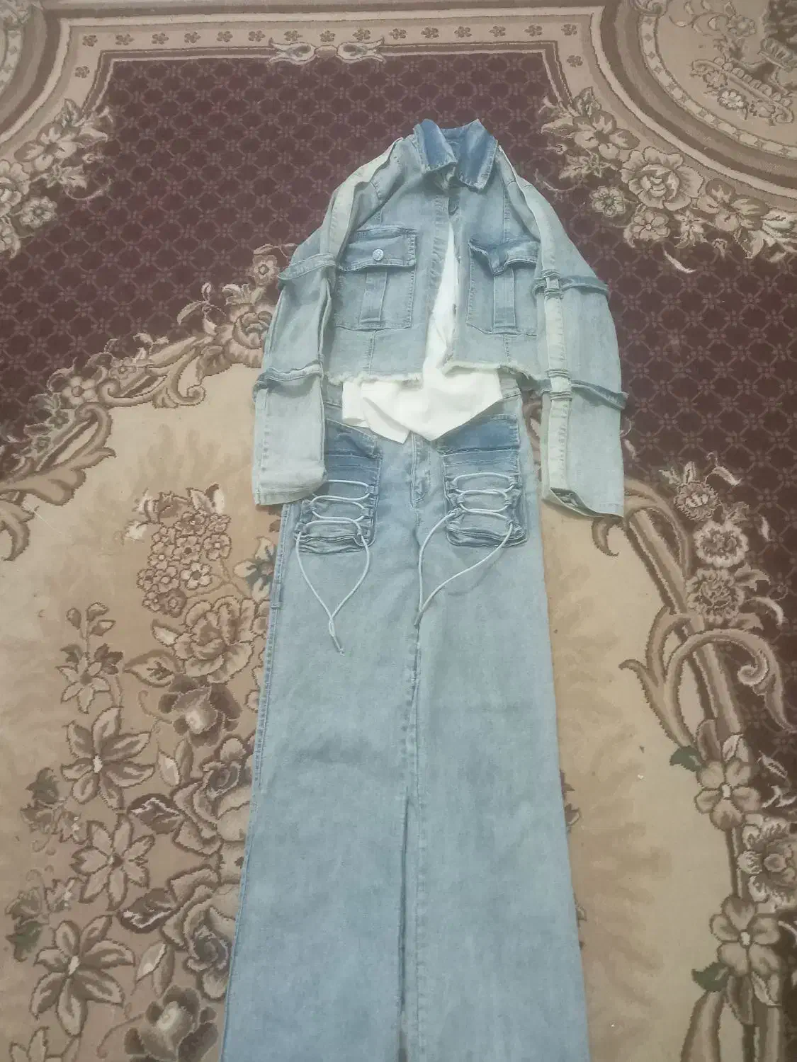 لباس|لباس|کوهدشت, |دیوار