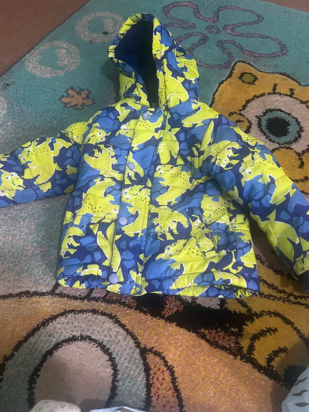 چند دست لباس بچه همه با هم یه تومن|کفش و لباس بچه|اندیشه, اندیشه فاز ۴|دیوار