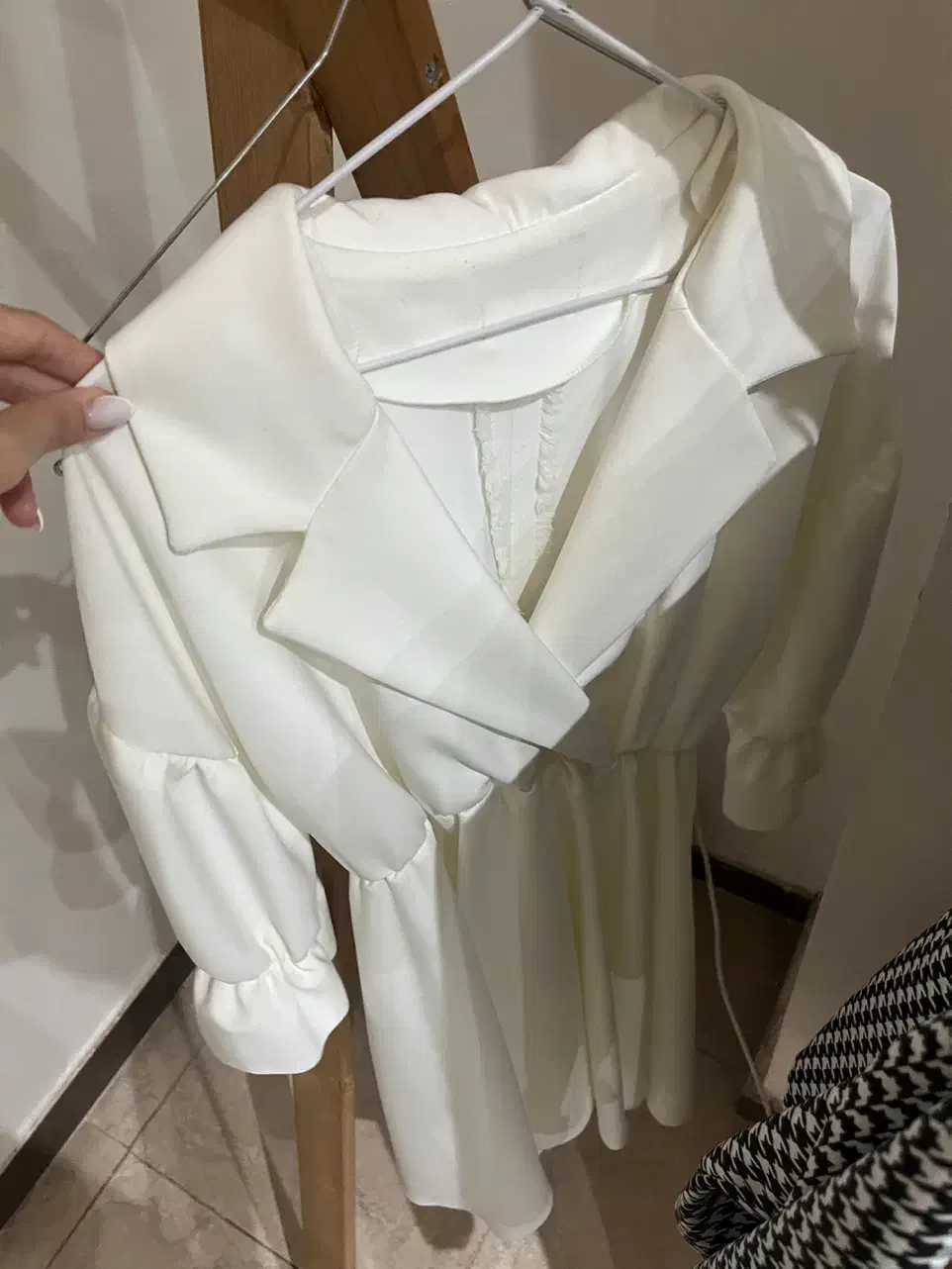 لباس|لباس|رشت, کاکتوس|دیوار