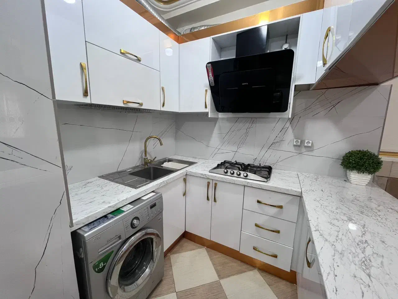 اجاره سوئیت فول فرنیش گلشهر جنوبی|اجارهٔ آپارتمان|بندرعباس, |دیوار