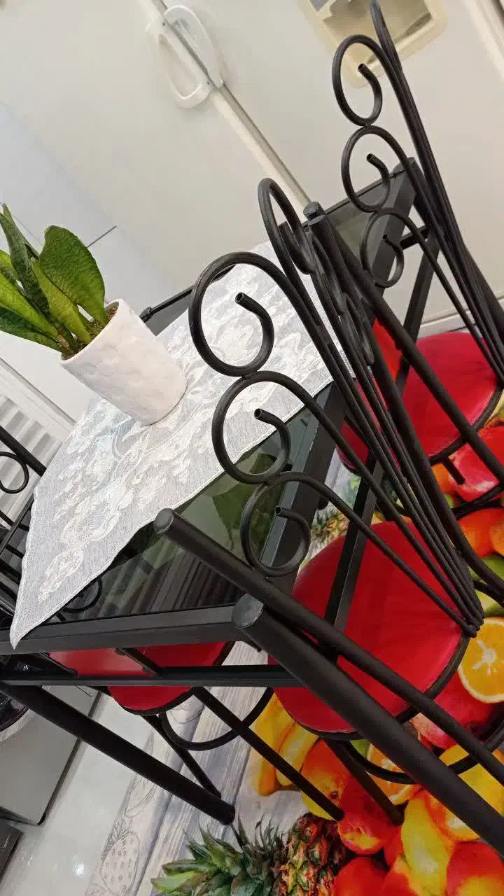 میز غذاخوری|میز و صندلی غذاخوری|قم, نوقطار|دیوار