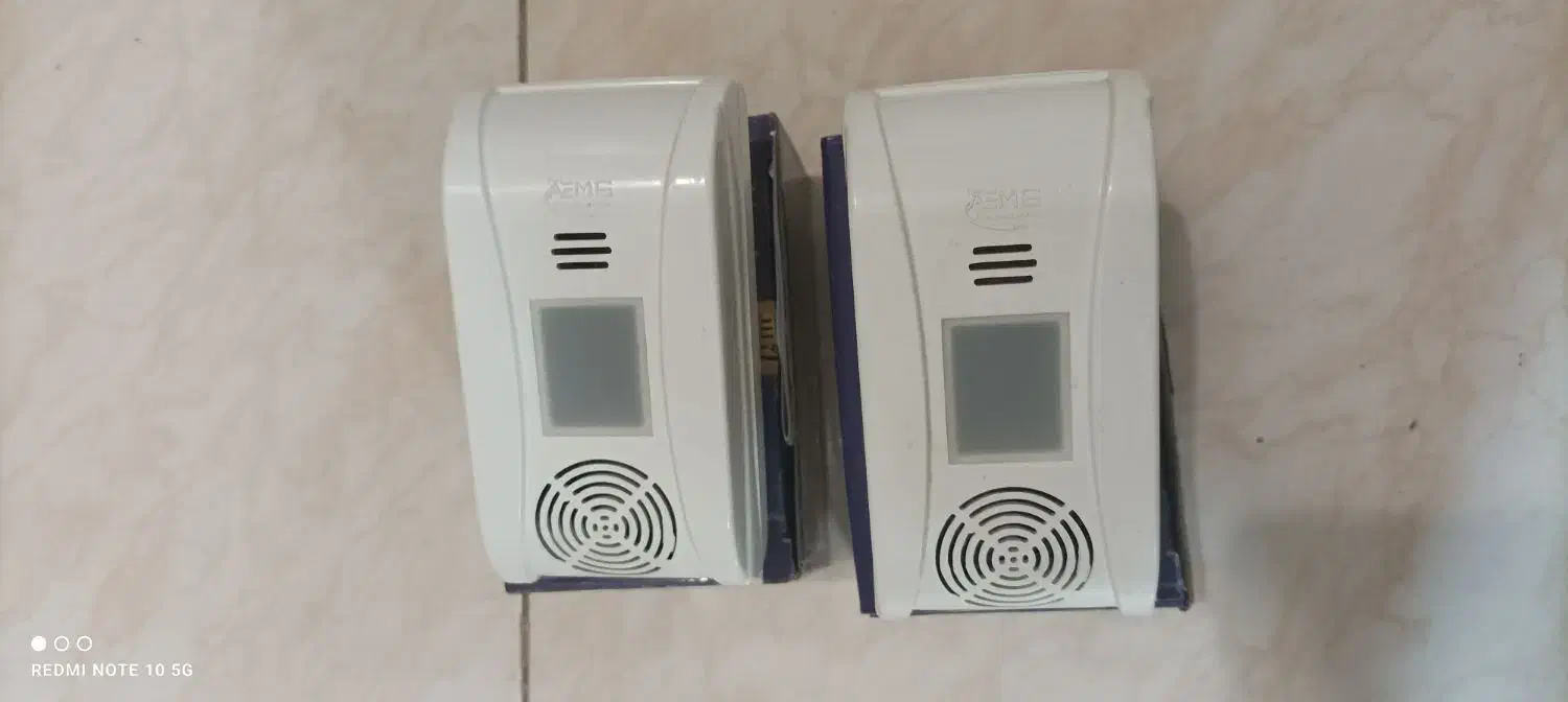 دو عدد دستگاه مغناطیسی سوسک کش|سایر لوازم برقی|اندیشه, اندیشه فاز ۱|دیوار