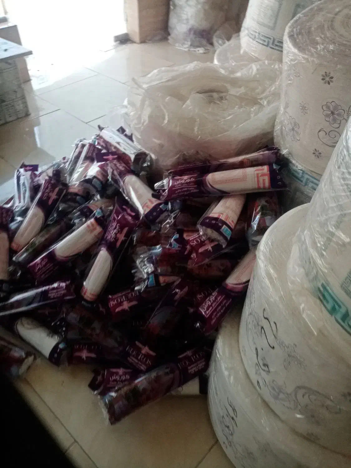 تولیدی سفره یک بار مصرف|ظروف نگهدارنده، پلاستیکی، یکبارمصرف|رشت, جانبازان|دیوار