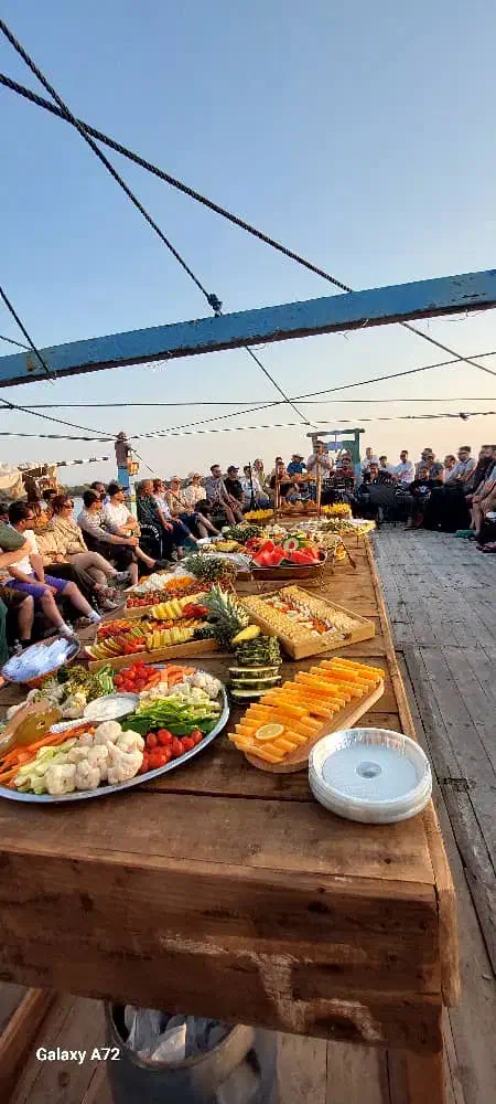 لنج تفریحی ورزش آبی مهیج خاطره ساز|تور و چارتر|قشم, |دیوار