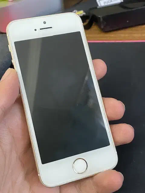 Iphone SE|موبایل|تهران, ارم|دیوار
